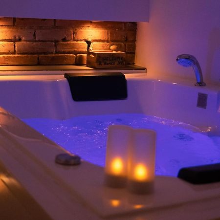 O Romeo - Suite Privee Fougeres Exterior photo
